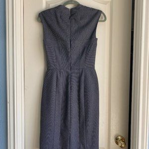 White house black market sleeveless dress size 00.